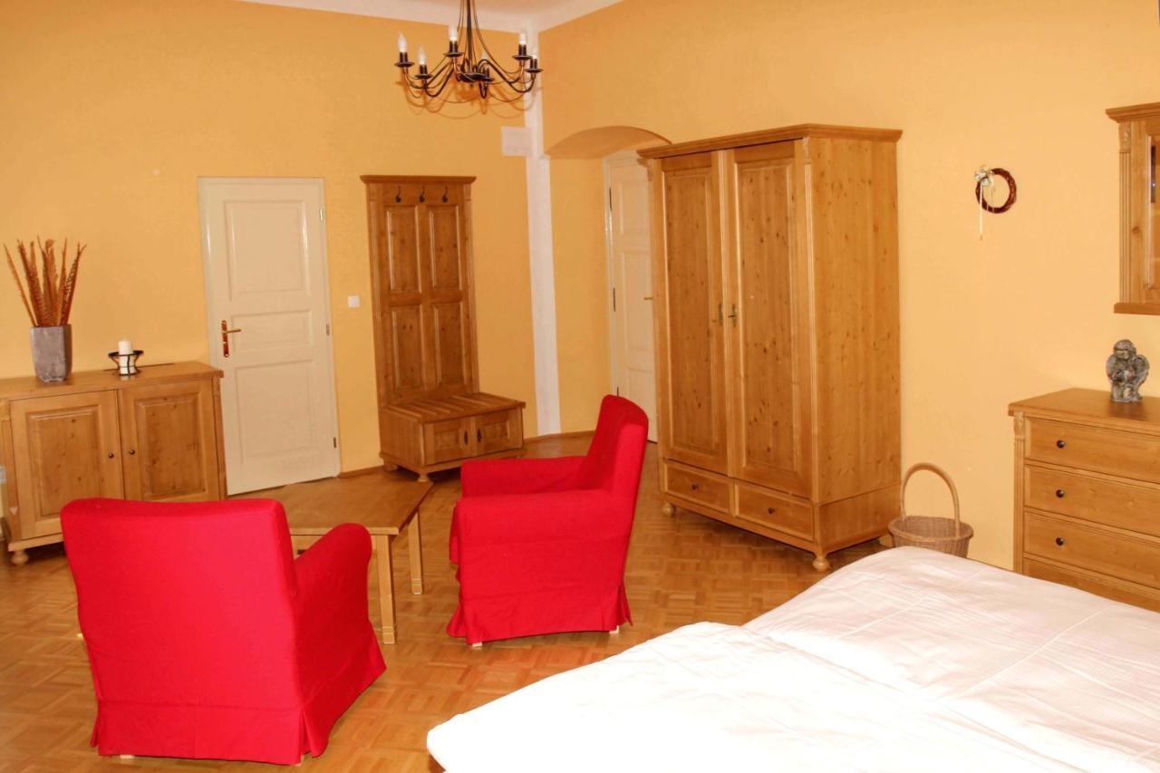 Hotel Zámek Libouň Louňovice pod Blaníkem Exteriér fotografie